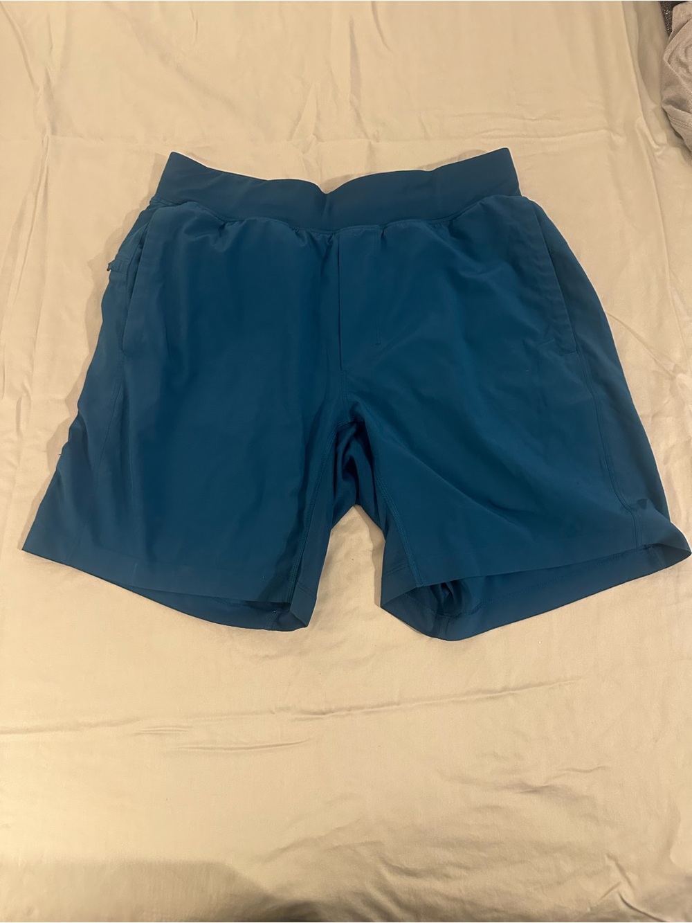 Lululemon Blue - M - 7” shorts with pockets